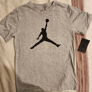 Nike Jordan Big Kids Gray Tee with Red Logo Sz L New W/tag